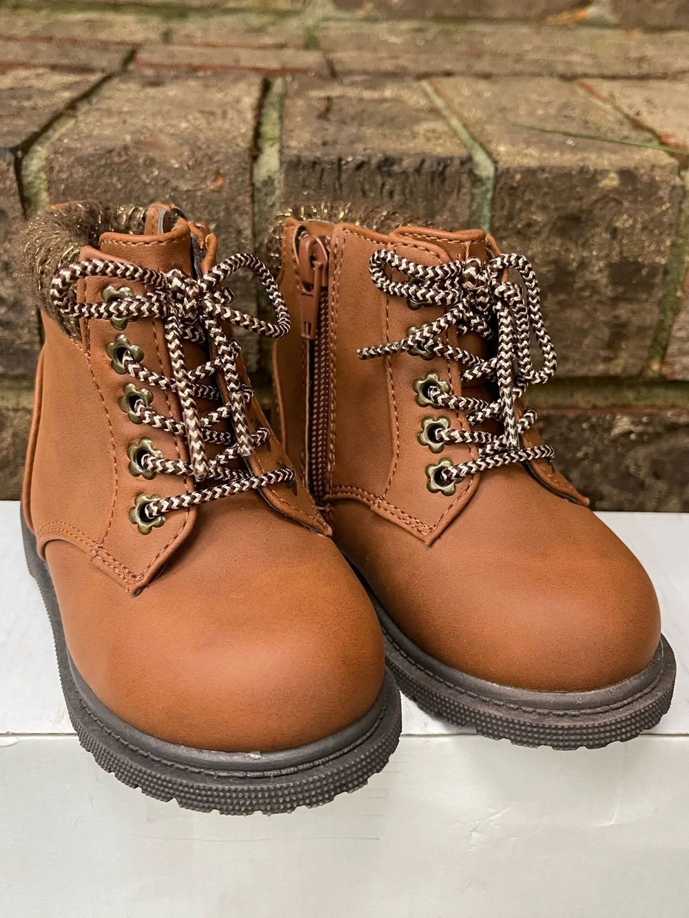 wonder nation Brown Lace Up Ankle Boots Side Zip Kids Size 6 NWOT